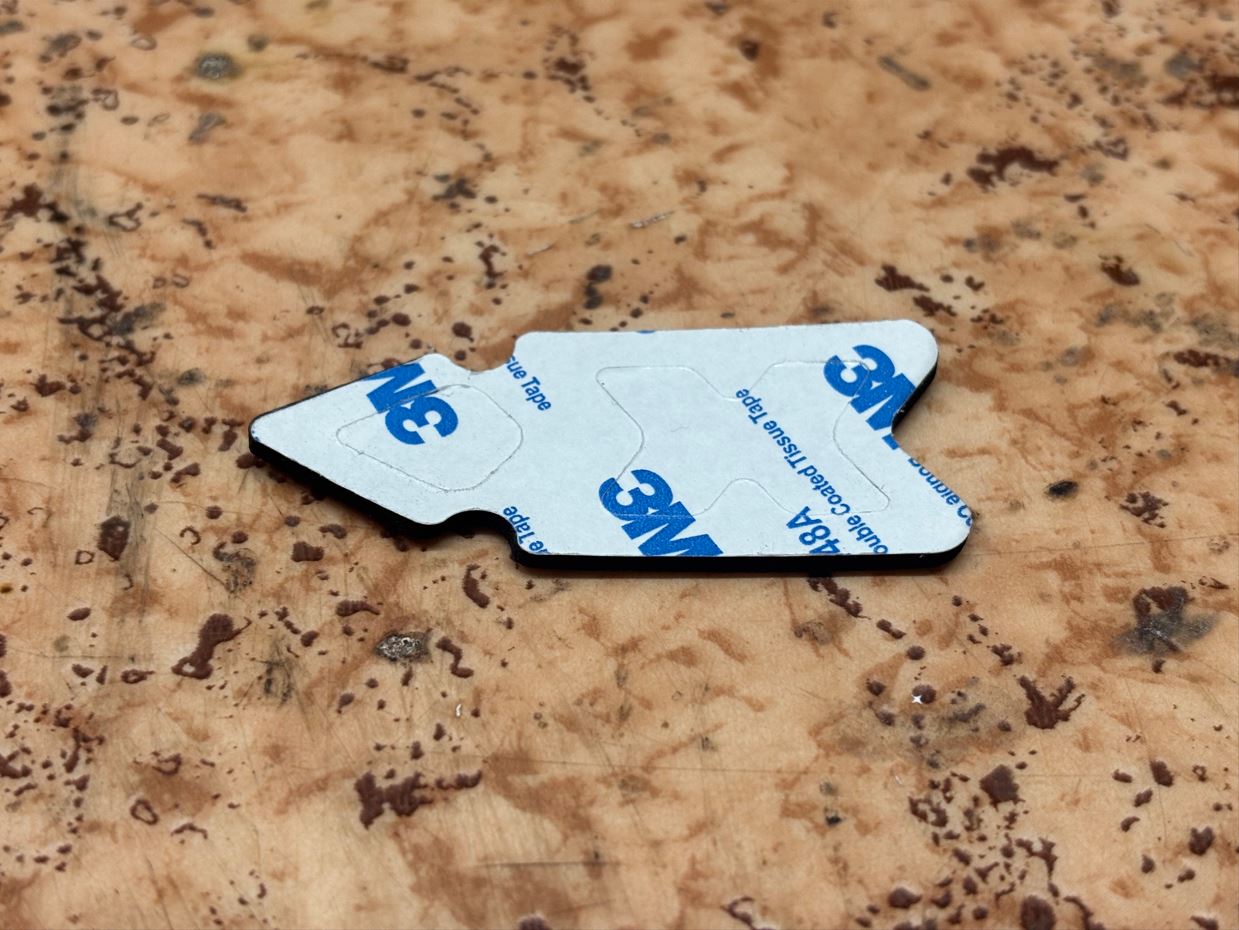 Protiskluzová podložka. / Anti-slip pad.